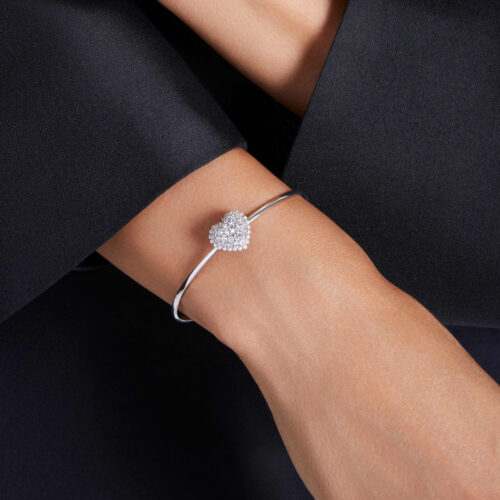 Vòng tay Swarovski 5684385 Hyperbola Bangle | Ảnh mẫu đeo tay