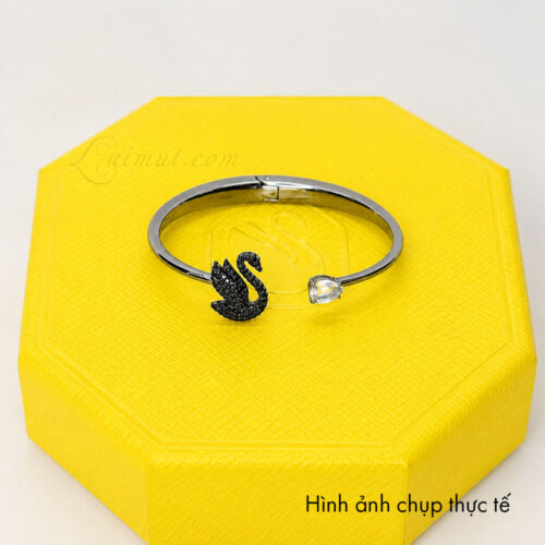 Vòng tay Swarovski 5688745 Swan Bangle | Ảnh thật 01